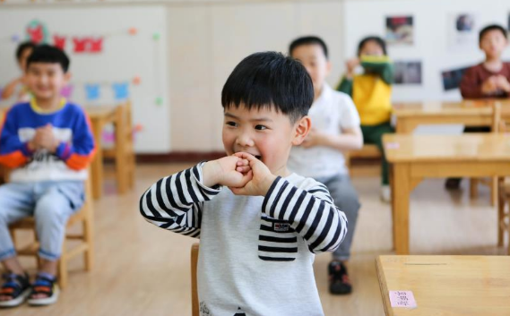 安徽阜陽(yáng)潁州：打造完美空間 迎接幼兒返園